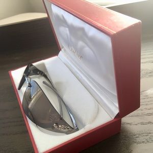Cartier-mirrored-sunglasses-classic red box